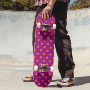 Skate Laranja No Design De Padrão De Bolinhas Roxo