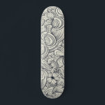Skate Legal Padrão Floral Branco E Preto<br><div class="desc">Este design moderno apresenta um legal e moderno padrão floral preto e branco abstrato moderno #skateboard #skate #skatelife #skatelife #sk #skateboardingisdivertido #skater #skatepark #skateshop #skateday #skateday #skateboarder #skateboard #skating #life #skatergirl #trendy #legal exterior</div>