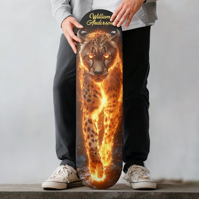 Skate Leopardo Ardente Brilhante (Fiery Glowing Cheetah Skateboard)