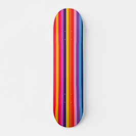 Skate Listras coloridas em estilo de arco-íris