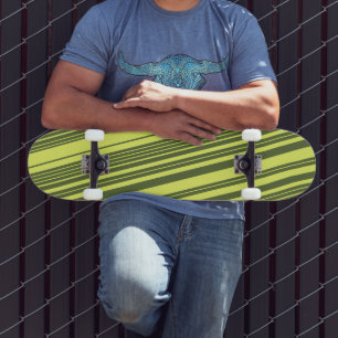 Skate Listras de Verde Oliva e Amarelo Lima
