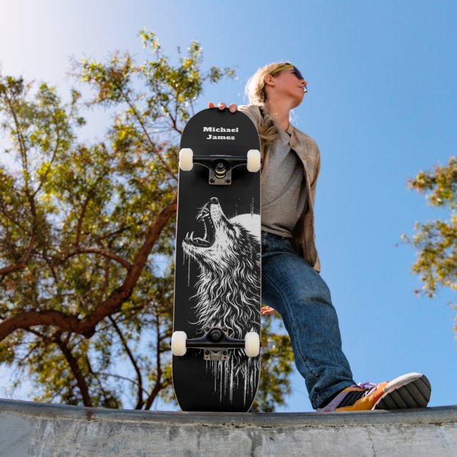 Skate Lobo Solitário Personalizado (Ao ar livre 1)