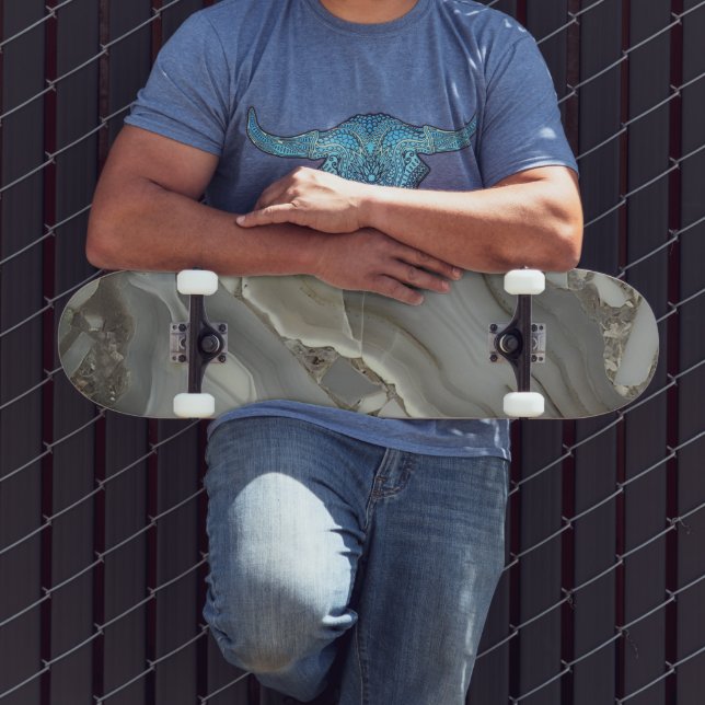 Skate Mármore Cinza Escuro com Veio Dourado (Ao ar livre 3)