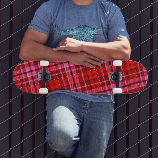 Skate Maroon Red Pink Plaid Tartan Design  (Ao ar livre 3)