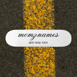 Skate Melhor Mãe Personalizada Nome De Caligrafia<br><div class="desc">Celebre as mães especiais da sua vida com a nossa design de Nome da Caligrafia da Melhor Mãe Personalizada, perfeita para Dia de as mães, aniversários ou qualquer ocasião para mostrar seu amor. Este presente elegante e personalizável é ideal para todas as mães — sejam elas a melhor mãe do...</div>