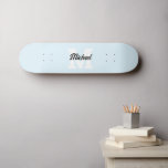 Skate Monograma Vintage Calliografia Pastel Azul<br><div class="desc">Monograma dourado combinado com caligrafia vintage.</div>