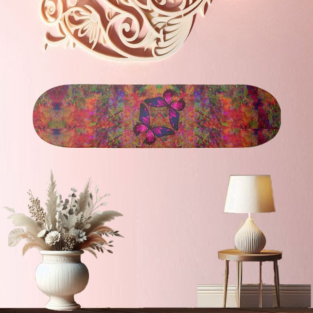 Skate Mundo da Fantasia da Borboleta (Abstract Art Butterfly Fantasy Pink Fuchsia Decor Skateboard)
