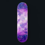 Skate Nebulosa Majestosa Do Espaço De Fome Roxo<br><div class="desc">Este design majestoso e legal é perfeito para a mulher boêmica. Apresenta um padrão brilhante de nebulosa verde-roxo, azul e verde-verde-esverdeado. É único, artístico, bonito e bonito! ***NOTA DE DESIGN IMPORTANTE: Para qualquer solicitação de design personalizada, como solicitações de produto correspondentes, alterações de cor, alterações de posicionamento ou qualquer outra...</div>