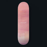 Skate Nome do Omã de Cores d'Água Rosa<br><div class="desc">A skateboard Nome do Omã Cor de Água Rosa apresenta efeito de aquarela rosa,  lavanda,  roxo,  pincel e coral,  além do seu nome.</div>