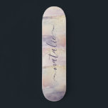 Skate Nome inicial do brilho brilhante cor-de-rosa giro<br><div class="desc">Glitter rosado roxo brilhante brilha o nome personalizado do buraco. Uma bela ilustração com aquarela,  um aniversário ou presente de Natal ideais. Elevação perfeita para a tua amiga dona de golfe ou parente.</div>