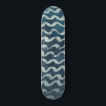 Skate & Nome ou texto da onda do oceano<br><div class="desc">Saia com este skate impressão de onda azul-oceânica. Preencha com seu nome ou texto.</div>