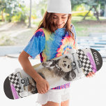 Skate Nome Personalizado da Colagem Moderna Verificada p<br><div class="desc">Cute Panda Checkered Modern Collage Custom Name O skate apresenta seu nome personalizado em tipografia moderna com uma colagem de um panda tocando na neve e rasgado papel. Personalize editando o texto na caixa de texto fornecida. Dê um presente personalizado, skate personalizado ao seu skate favorito para o Natal, aniversário...</div>