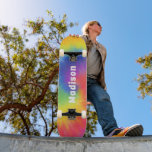 Skate Nome Personalizado de Tie Dye Swirl Moderno Colori<br><div class="desc">Colorida moderna, o nome personalizado do Rainbow Tie Dye Swirl Skateboard apresenta o seu nome personalizado na tipografia moderna num fundo de espiral de corante colorido do arco-íris. Personalize editando o texto na caixa de texto fornecida. Dê um presente personalizado, skate personalizado ao seu skate favorito para o Natal, aniversário...</div>