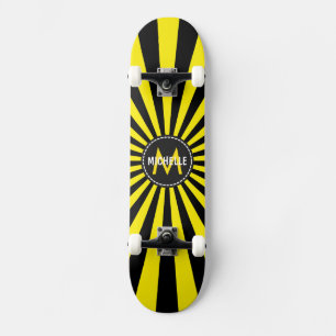 Skate O monograma Sun Funky amarelo irradia o teste