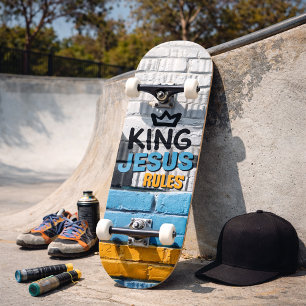 Skate O Rei Jesus Governa Grafite Cristão em Tijolo Bran