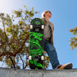 Skate Olho da Marca verde e preto do dragão