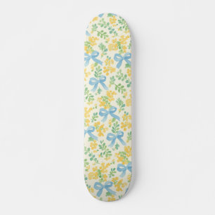 Skate Padrão Azul e Floral Amarelo de Cottagecore