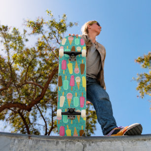 Skate Padrão Colorido de Sorvete de Verão