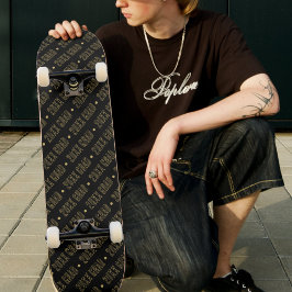 Skate Padrão de Ano de Graduação Escolar Preto e Dourado