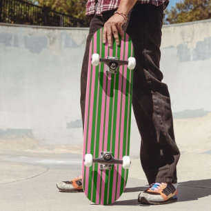 Skate Padrão de Design de Listras Elegantes Rosa e Verde