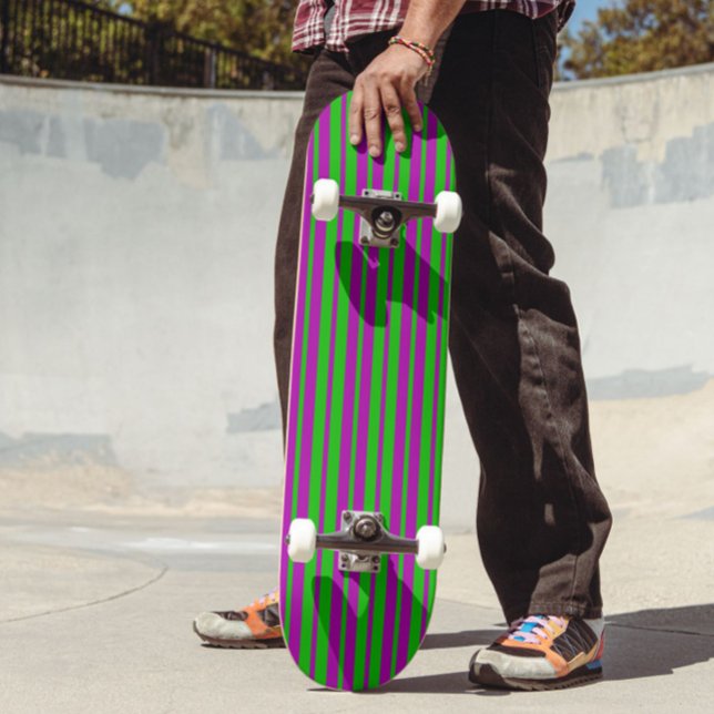 Skate Padrão de Design de Listras Elegantes Roxas e Verd (Criador carregado)
