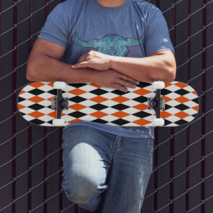 Skate Padrão de Diamantes Harlequim Laranja Preto e Bran