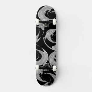 Skate Padrão de espiral de prata em preto