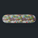 Skate Padrão de Hop de Dança de grafite Urbano<br><div class="desc">Este design foi criado através da arte digital. Pode ser personalizado escolhendo a opção personalizar mais.

Entre em contato comigo em colorflowcreations@gmail.com se você quiser usar este design em outro produto.  

  Veja mais das minhas criações ou siga-me em www.facebook.com/colorflowcreations,  www.instagram.com/colorflowcreations,  www.twitter.com/colorflowart e www.pinterest.com/colorflowcreations.</div>