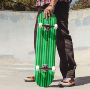 Skate Padrão de Listras Elegantes e Verdes Lindos