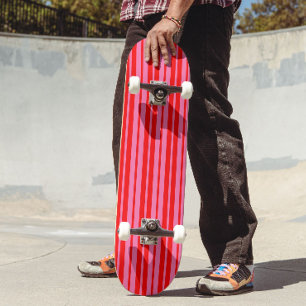 Skate Padrão de Listras Vermelho Rosa Moderno Design