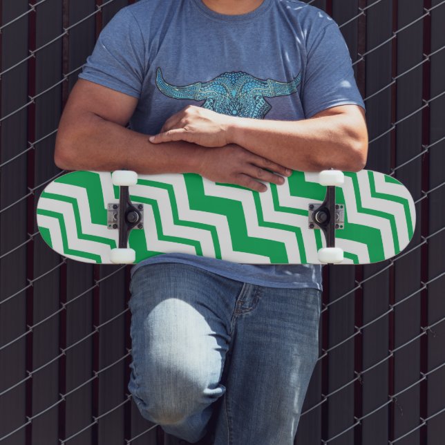Skate Padrão de ziguezague em chevron verde e branco  (Ao ar livre 3)