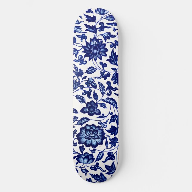 Skate Padrão floral azul-marinho chinês em branco (Frente)