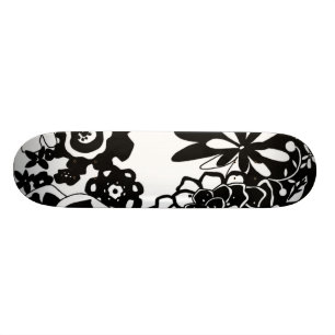 Skate Padrão Gráfico do Jardim Floral Preto e Branco