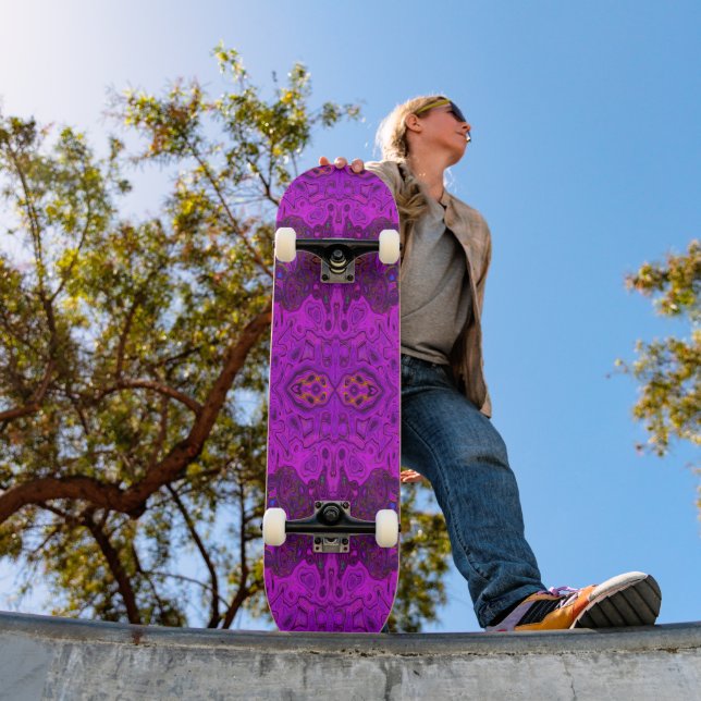 Skate Padrão Groovy Abstrato Magenta e Preto (Ao ar livre 1)