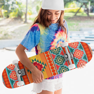 Skate Padrão Tribal Colorido de Monograma Personalizado