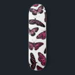 Skate Padrões de Aquarela Girly Preta<br><div class="desc">Esta design de arte e moderna mostra borboletas ilustradas desenhadas à mão pretas cheias de pintura de cor rosa-d-água de morango pintada à mão sobre um simples fundo branco. É bonito, bonito, artístico, feminino e original. Estilize com esta design pintada à mão e desenhada à mão feita pela artista de...</div>