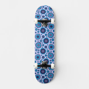 Skate Padrões de sóis de cores azuis múltiplas fofos