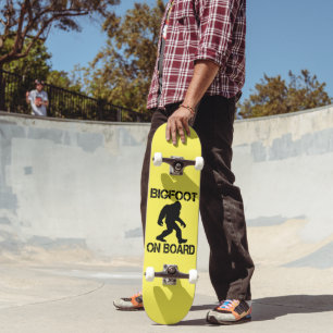 Skate Pé Grande no Conselho - Pé Grande Engraçado