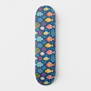 Skate Peixes e coral azul náutico