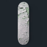 SKATE PINTURA VELHA DE ENGLAND PEELING<br><div class="desc">Uma design de tinta única e moderna e divertida,  descascando em uma antiga parede de cabine inglesa.</div>