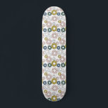 Skate Placa de bordo floral Retro Groovy 60s 70s<br><div class="desc">Levando-o de volta para a velha escola com este design de skate floral inspirado no retrô.</div>