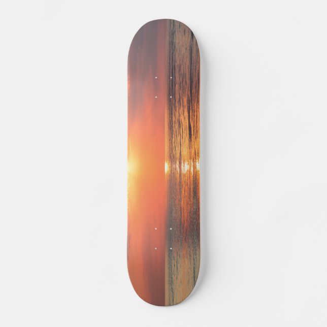 Skate pôr do sol sobre a água (Frente)