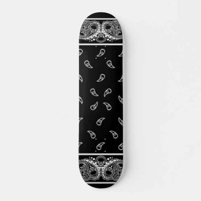 Skate preto do Bandana (Frente)