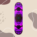 Skate Psicodélico Flor Púrpura<br><div class="desc">Este design psíquico caleidoscópio apresenta roxo e preto. Visuais vibrantes e triviais para o hippie moderno ou qualquer um que ama cores brilhantes!</div>