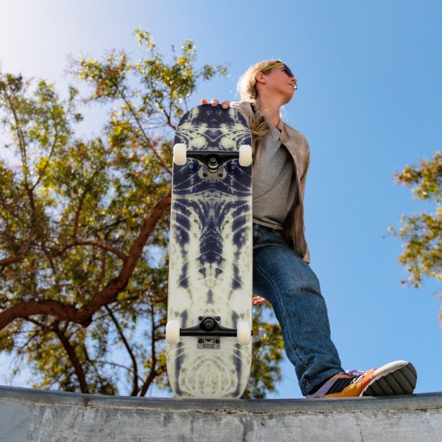 Skate psychedelic abstract art black and white (Ao ar livre 1)