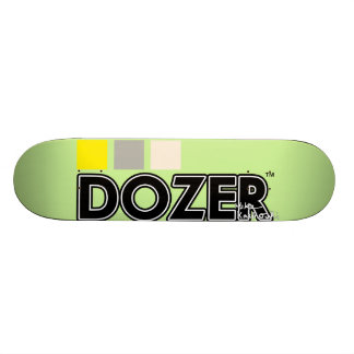Skate Quadrados de Dozer™ Karlnoski