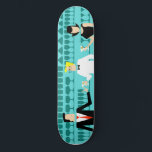 Skate Quadro de navegação do coquetel retroativo<br><div class="desc">Cada hora é feliz com este Quadro de Descanso Retro Cocktail. O design moderno do meio século apresenta um vibrante estilo, minimalista, de 1960 desenho de um bar de coquetel clássico. Contra o pano de fundo de uma parede aqua, podemos ver filas de óculos de bebida. Pelo menos podemos ver...</div>