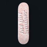 Skate Quente-Menina Verão Rosa Azul Tie Tic Skyboard<br><div class="desc">Celebre o verão da sua garota gostosa com este conselho de skate incrível. Envie-me um e-mail em christie@christiekelly.com para obter ajuda sobre itens personalizados! Faça-o bem,  pessoas!</div>