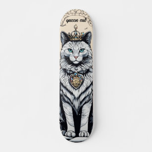 Skate Rainha Gata Graciosa: Design Elegante de Skateboar
