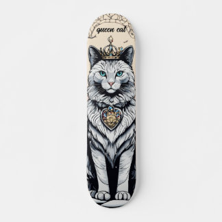 Skate Rainha Gata Graciosa: Design Elegante de Skateboar